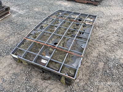 Daequip HE120 68 in Cab Guard Varios, accesorio para excavadora
