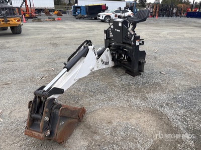 Bobcat 7BH 38 in Schranklader Graaflaadmachine