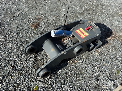 Daequip HE120 Hydraulic Excavator Coupler (Unused)