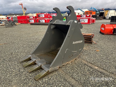 Daequip HE400 42 in Digging Excavator Bucket