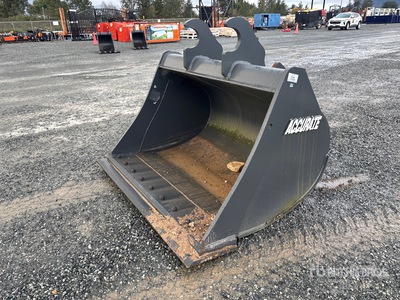 Accurate 68 in Cleanup Excavator Bucket