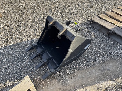 Bobcat 24 in Digging Excavator Bucket (Unused)