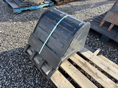 Bobcat 24 in Digging Excavator Bucket (Unused)