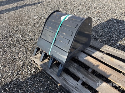 Bobcat 24 in Digging Excavator Bucket (Unused)