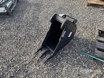 Bobcat 12 in Digging Excavator Bucket (Unused)