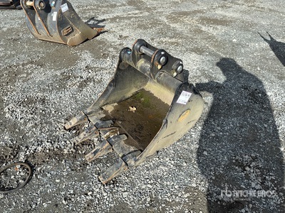 Geith 24 in Digging Excavator Bucket