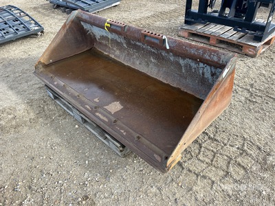 Bobcat 6731418 68 in General Purpose Skid Steer Bucket