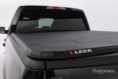 Leer Latitude Soft Folding Tonneau Cover with Track (Unused)