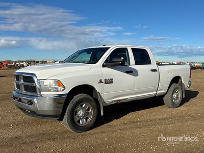 2015 Ram 3500 4x4 Crew Cab Pickup