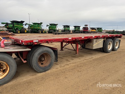 1995 Lode King 28 ft Super B-Train Pup Flatbed Trailer
