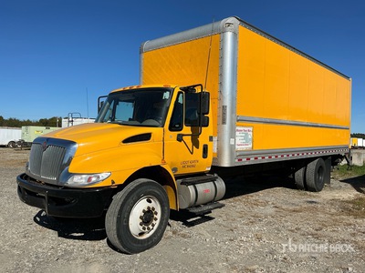 2018 International 4300 4x2 Furgonetka