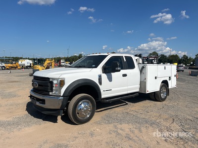 2018 Ford F-450 XL 4x4 Extended Cab Service Truck