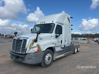 2015 Freightliner Cascadia 125 6x4 Ciągnik siodłowy T/A z kabiną sypialną