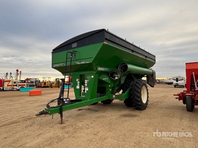 Brent 1282 1200 bu Grain Cart