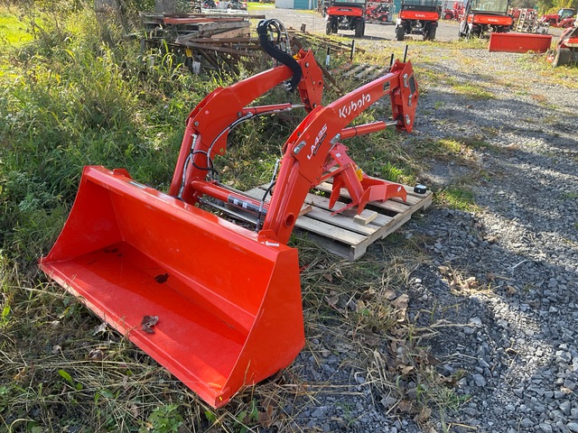 Kubota LA435 Front Loader Attachment