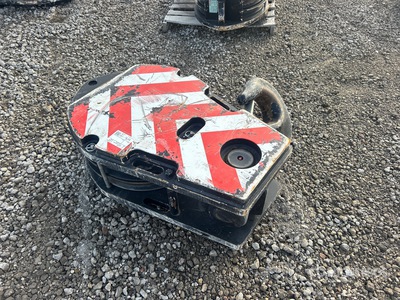Manitowoc 93 ton 3 Sheave Load Block