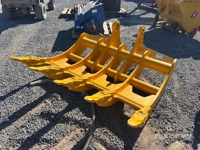 TOFT TOFT10R 65 in Excavator Rake - Fits Cat 336 (Unused)