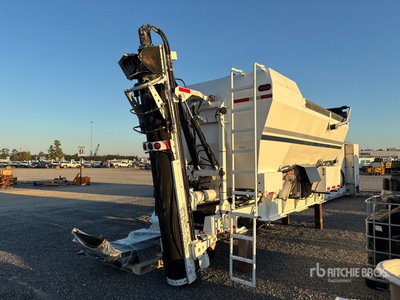 Holcombe HM10H Hydraulic Concrete Volumetric Mixer Różne urządzenia do betonu Sprzęt do betonu - Fits Truck