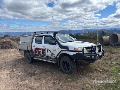2006 Toyota Hilux SR 4x4 Dual Cab Pickup