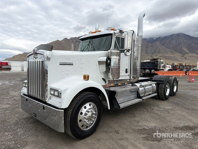 2009 Kenworth W900L 6x4 Ciągnik siodłowy T/A z kabiną dzienną