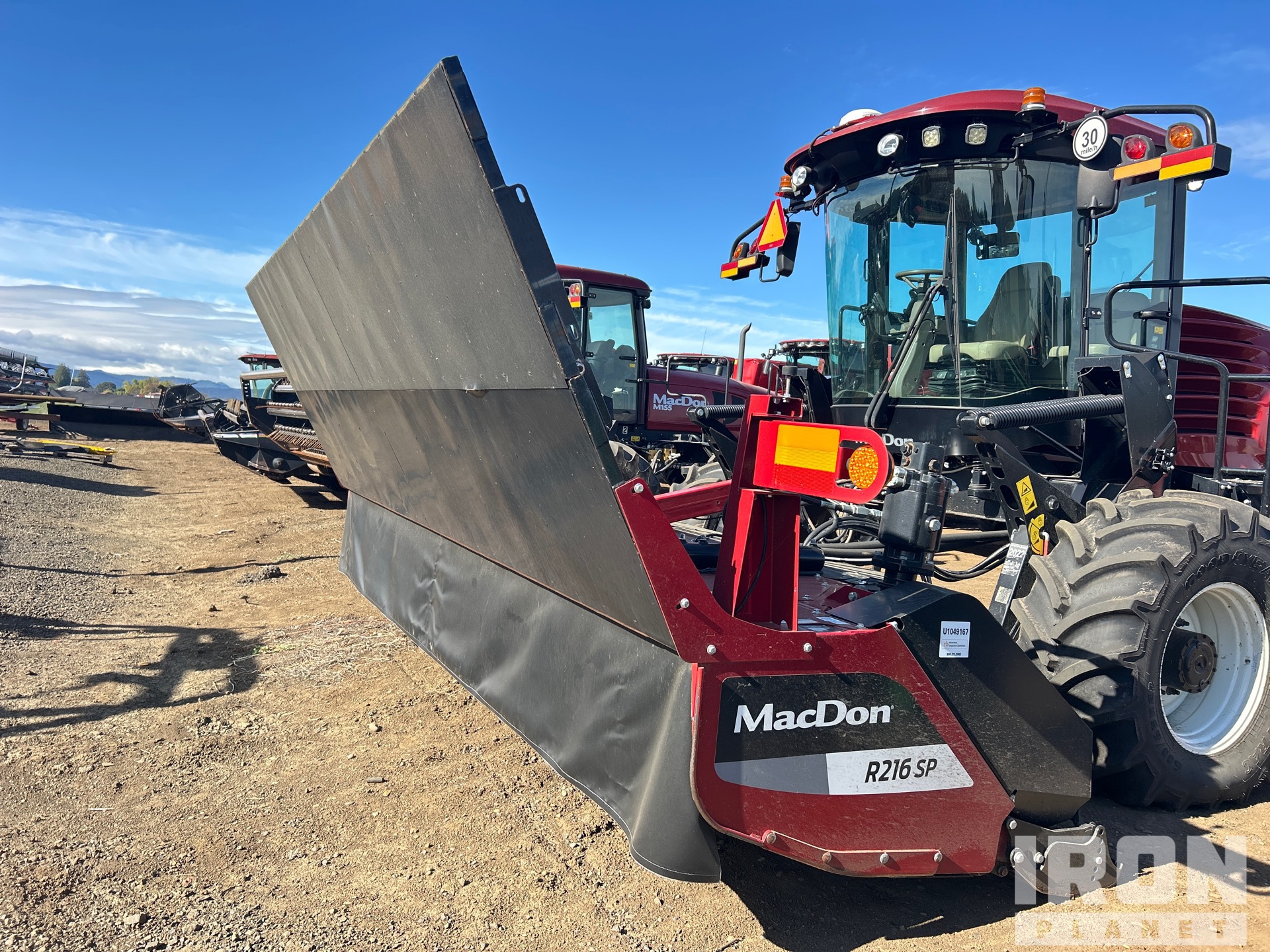 2022 MacDon R216 GS 16 ft Rotary Windrower Header