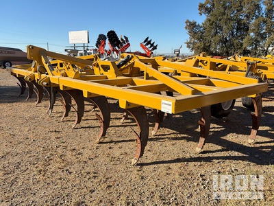 2023 Sutter Buttes Mfg 2512 36 in 3-Point Chisel Plow