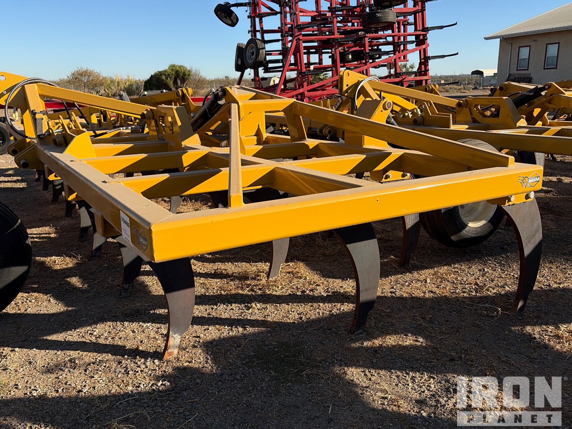 2023 Sutter Buttes Mfg 2512 27 in 鍬