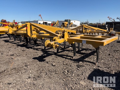 2023 Schmeiser SFC321 26 ft 3-Point Chisel Plow
