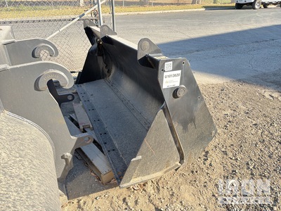 JCB 92 in Multipurpose Graaflaadbak