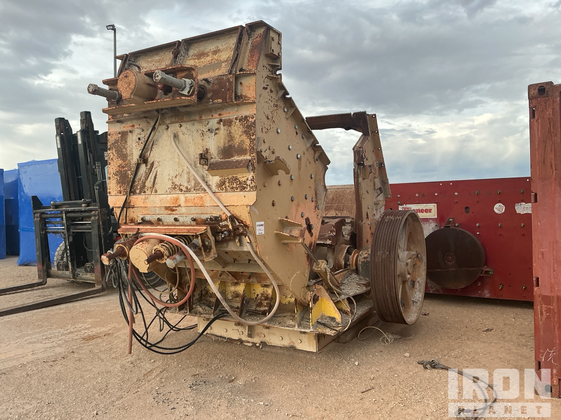 Hazemag APSE15150L كسارة تصادمية