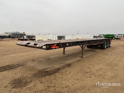 2002 Doepker 48 ft Tri/A Flatbed Trailer