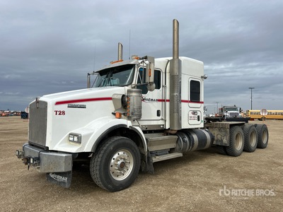 2018 Kenworth T800 8x6 Sleeper Truck Tractor