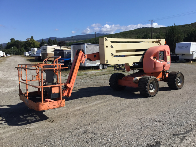 2005 JLG 450AJ Series ll 4WD Diesel Articulating Boom Lift 2005 JLG 450AJ Series ll 4WD Diesel Articulating Boom Lift