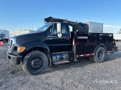 2011 Ford F-750 4x2 Ciężarówka użytkowa