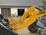 Chassis with Tilt Linkage