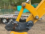 Chassis with Pin and Bushings Stick to Coupler