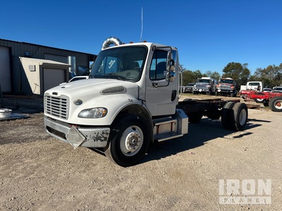 2015 Freightliner M2 106 4x2 Autocarro cabina e telaio
