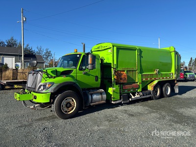 2018 International 7500 6x4 Waste Collection Truck