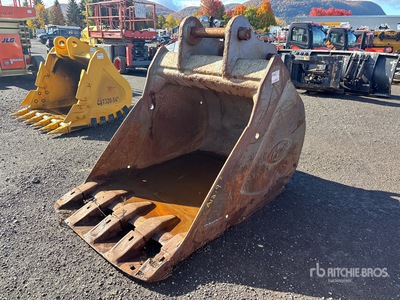 Geith 48 in Excavator Bucket - Fits Komatsu PC400