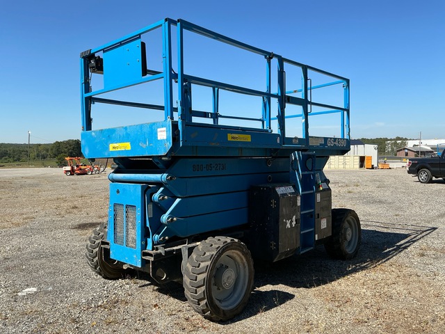 2015 Genie GS-4390 Dual Fuel 4x4 Scissor Lift