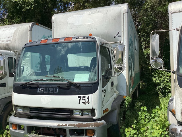2007 Isuzu T7F 4x2 Van Truck