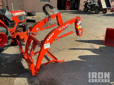 Kubota LA344S Front Loader Attachment (Inoperable)