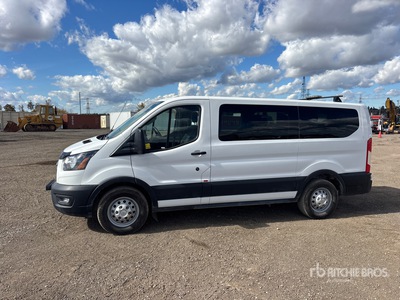 2020 Ford Transit 150 8 Van osobowy