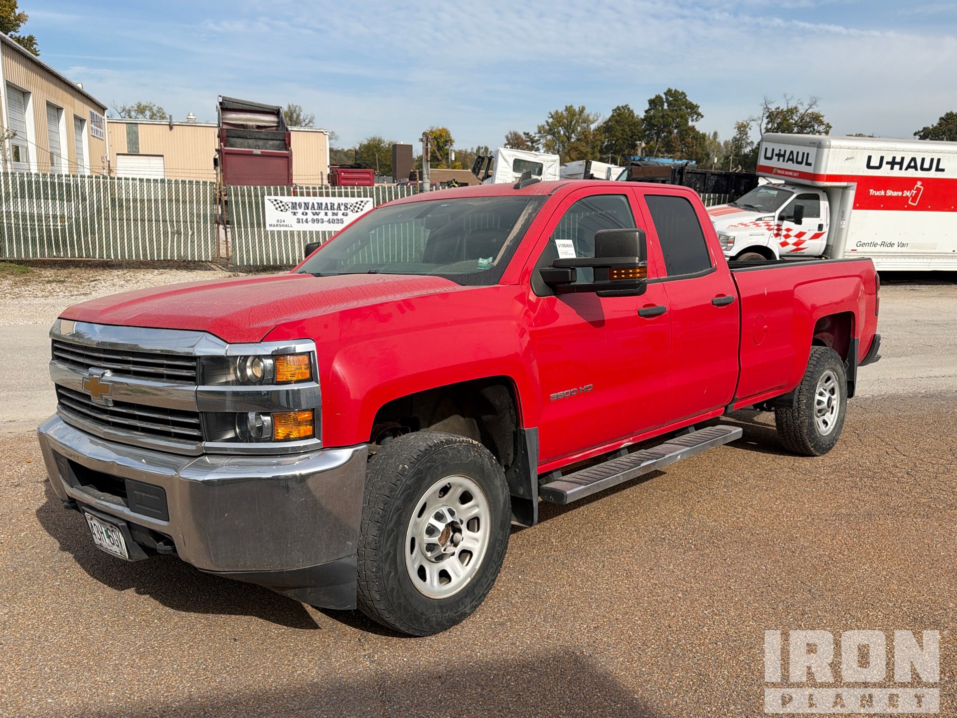 Chevrolet 3500 4x4 Crew Cab ピックアップ