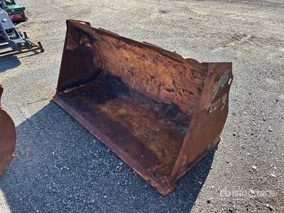 82 in General Purpose Wheel Loader Bucket