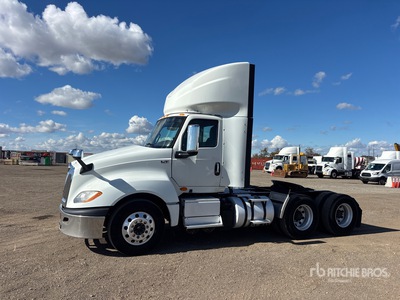2019 International LT625 6x4 Ciągnik siodłowy T/A z kabiną dzienną