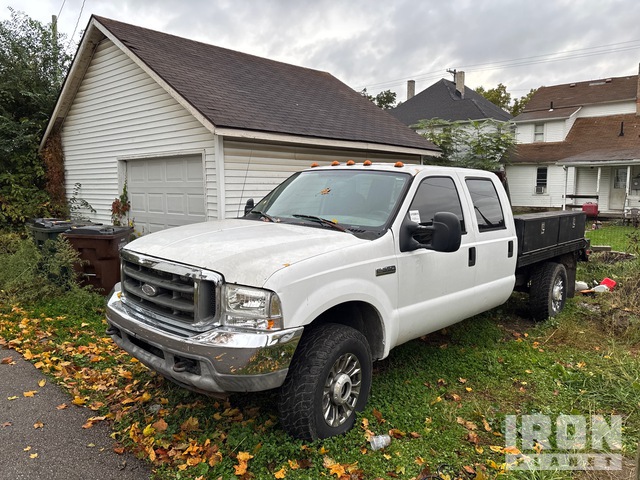 2006 Ford F-350 XL 4x4 Crew Cab Flatbed Truck