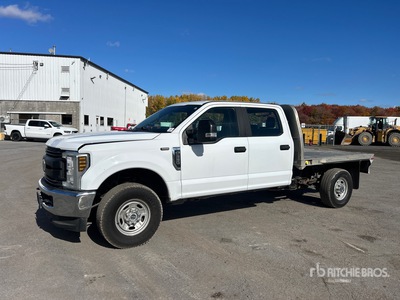 2019 Ford F-250 XL 4x4 Crew Cab Flatbed Truck