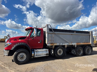 2018 International 7600 8x4 Wywrotka Tri/A