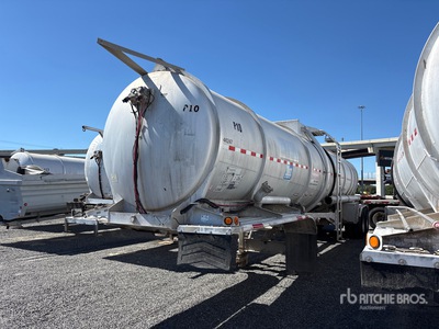 2012 Polar Tank 8400 gal T/A Tanker Trailer